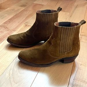 Frye Boots Women size 8